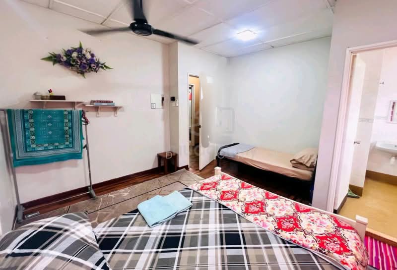 2-storey Terraced House for Sale in TAMAN PUCHONG UTAMA (Puchong) - Wendy Chin - Bedroom - PropertyGuru.com.my