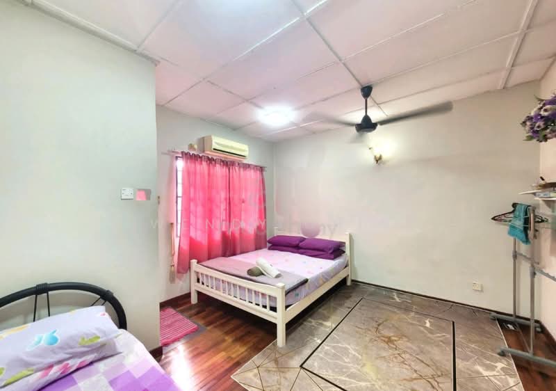 2-storey Terraced House for Sale in TAMAN PUCHONG UTAMA (Puchong) - Wendy Chin - Bedroom - PropertyGuru.com.my