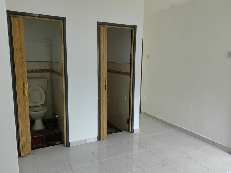 Taman Sinar Mentari untuk Untuk Dijual - RM 185,000, Apr 2026 - Bathroom - PropertyGuru.com.my