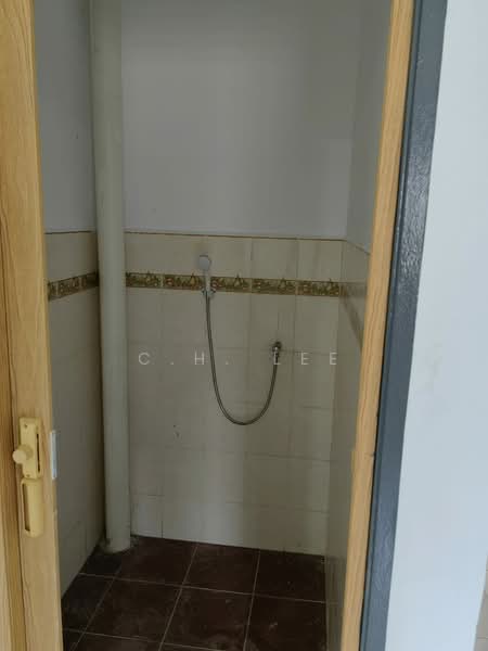 Taman Sinar Mentari untuk Untuk Dijual - RM 185,000, Apr 2026 - Bathroom - PropertyGuru.com.my