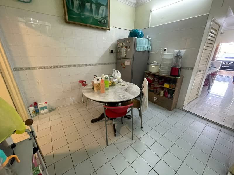 Kota Kemuning Jalan Anggerik Liparis untuk Untuk Dijual - RM 600,000, Apr 2026 - Kitchen - PropertyGuru.com.my