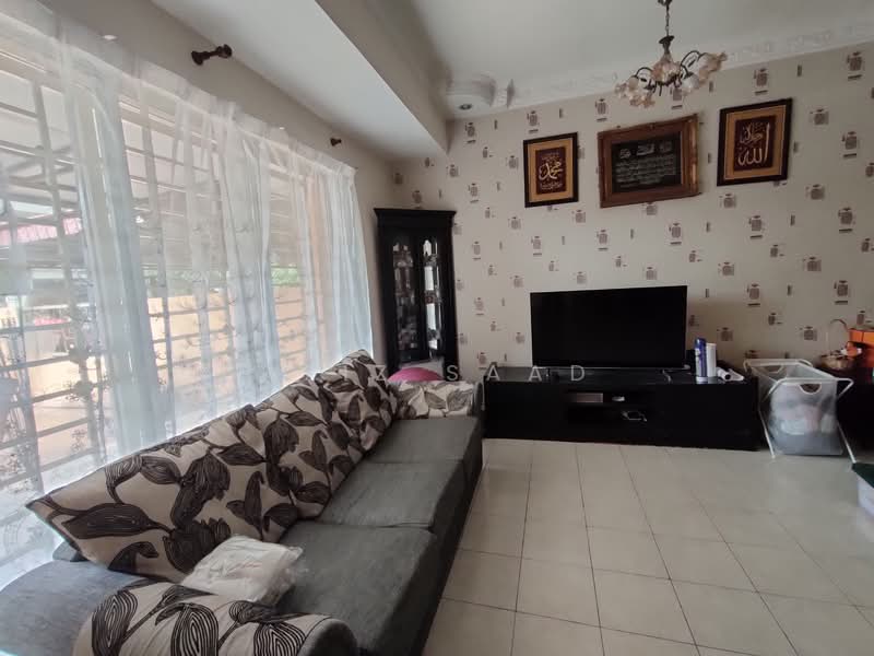 Terraced House for Rent in Sungai Buloh (Selangor) - Aziz Saad - Living Room - PropertyGuru.com.my