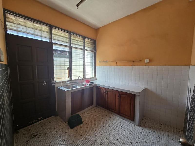 Rumah Teres 2-Tingkat untuk Dijual di Cheras (Selangor) - Azizirrahim . - Kitchen - PropertyGuru.com.my