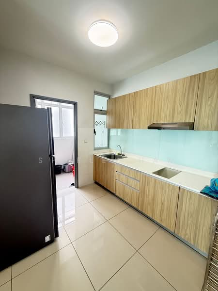Service Residence for Rent at Meridin Bayvue Serviced Apartment - Shirley Haw - PropertyGuru.com.my