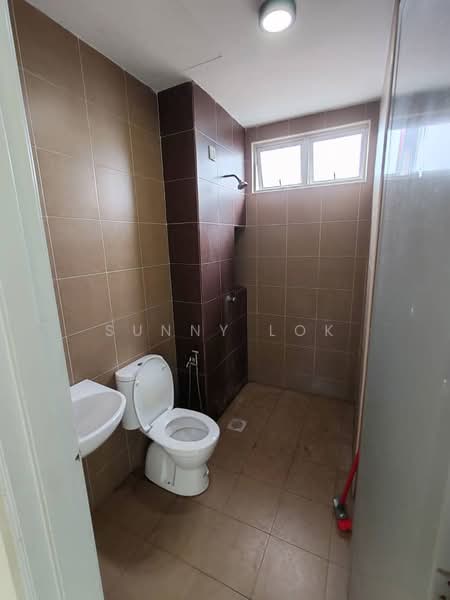 Condominium for Rent at BM Residence - Sunny Lok - Bathroom - PropertyGuru.com.my