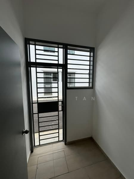 2-storey Terraced House for Sale in Kampung Sentosa Barat (Pasir Gudang) - June Tan - Entrance - PropertyGuru.com.my