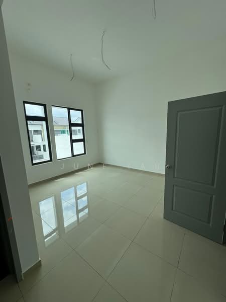 2-storey Terraced House for Sale in Kampung Sentosa Barat (Pasir Gudang) - June Tan - Interior - PropertyGuru.com.my