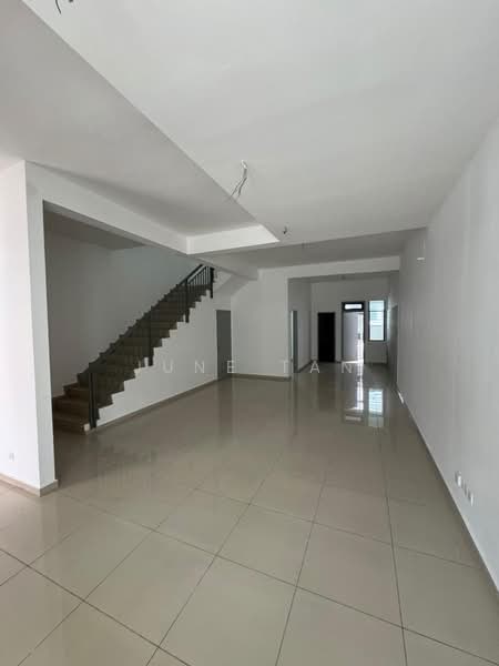 2-storey Terraced House for Sale in Kampung Sentosa Barat (Pasir Gudang) - June Tan - Interior - PropertyGuru.com.my