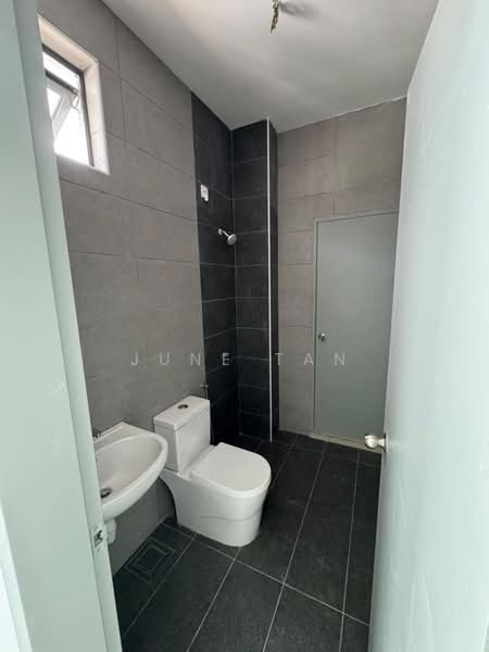 2-storey Terraced House for Sale in Kampung Sentosa Barat (Pasir Gudang) - June Tan - Bathroom - PropertyGuru.com.my