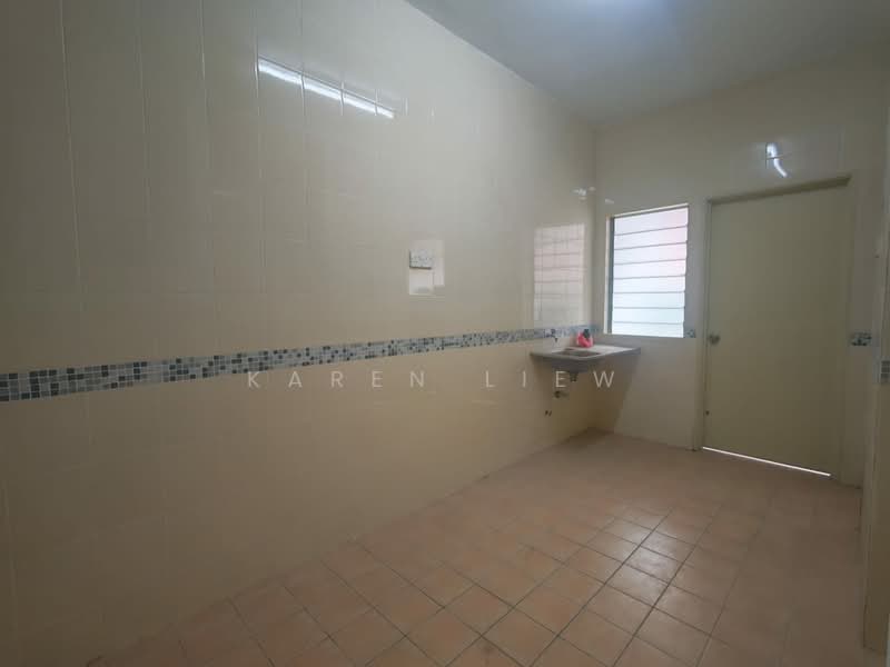 Terraced House for Sale in Sungai Long (Bandar Sungai Long) - Karen Liew - Kitchen - PropertyGuru.com.my