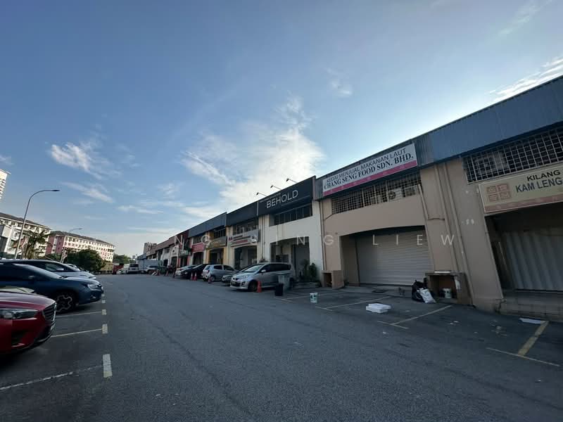 Kilang Teres untuk Dijual di Taman Bukit Permai (Cheras) - Yoong Sing Liew - Exterior - PropertyGuru.com.my