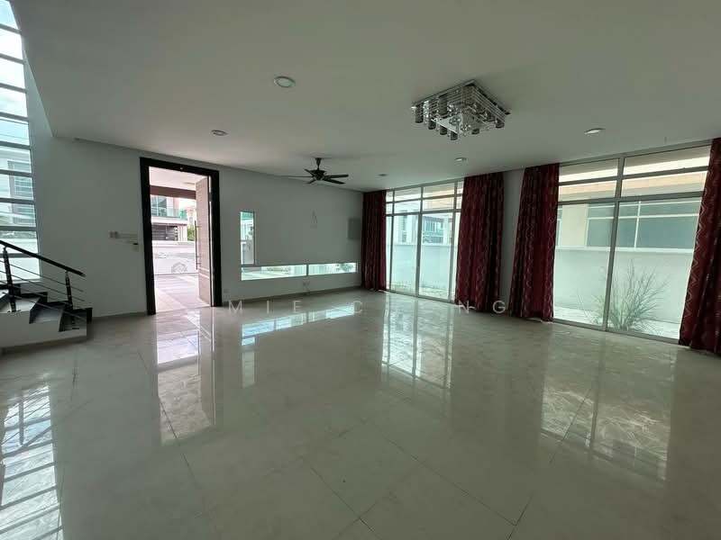 Semi-Detached House for Rent in Ipoh (Perak) - Amie Chong - Living Room - PropertyGuru.com.my