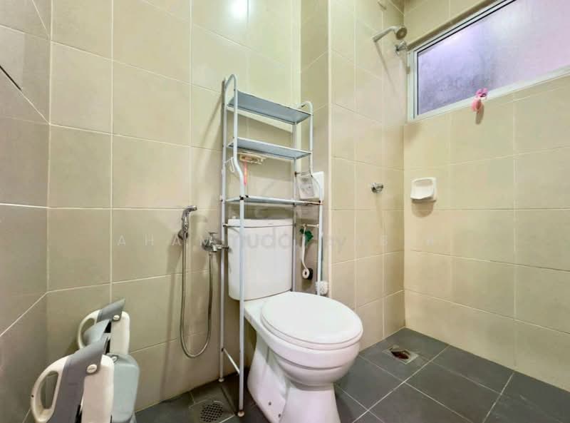 Bukit Rahman Putra untuk Untuk Dijual - RM 700,000, Apr 2026 - Bathroom - PropertyGuru.com.my