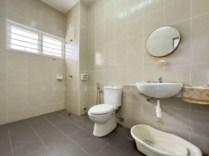 Bukit Rahman Putra untuk Untuk Dijual - RM 700,000, Apr 2026 - Bathroom - PropertyGuru.com.my