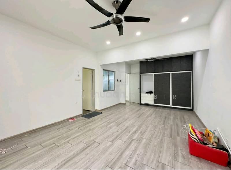 Bukit Rahman Putra untuk Untuk Dijual - RM 700,000, Apr 2026 - Living Room - PropertyGuru.com.my