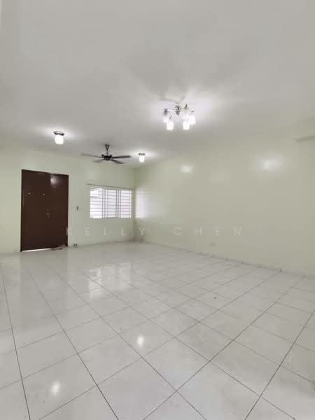 2-storey Terraced House for Sale in Taman Setia Indah (Tebrau) - Kelly Chen - Living Room - PropertyGuru.com.my