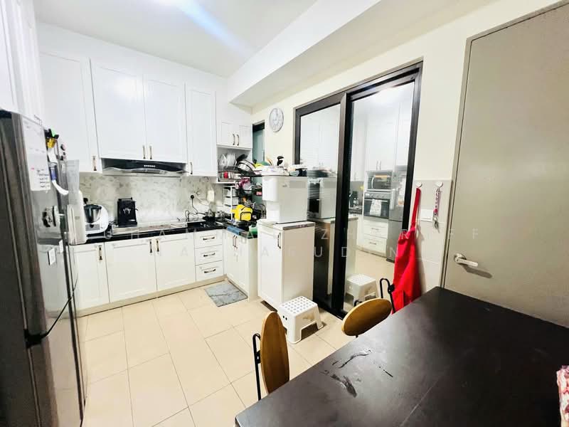 Townhouse for Sale in Kajang (Selangor) - Muhammad Zhariff Nasharudin - Kitchen - PropertyGuru.com.my