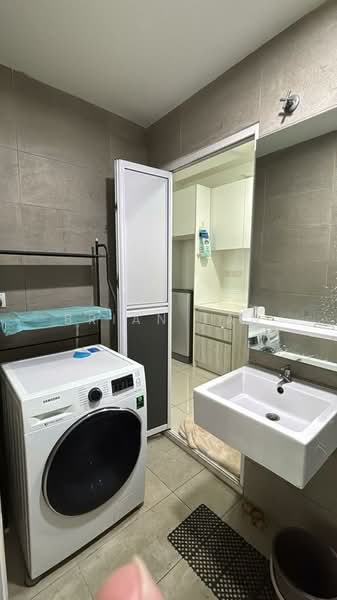 For Rent - Kenwingston Square Garden