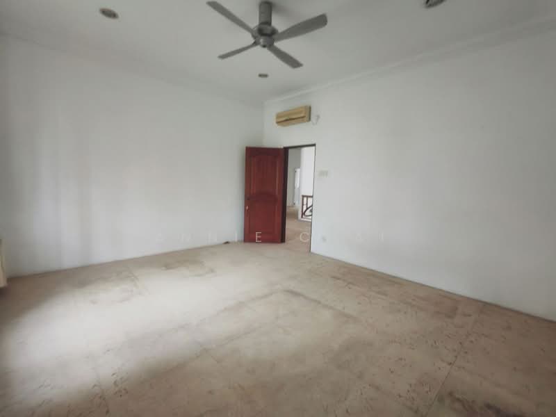Bungalow for Sale in Kampung Mohd Amin (Johor Bahru) - Annie Chai - Living Room - PropertyGuru.com.my