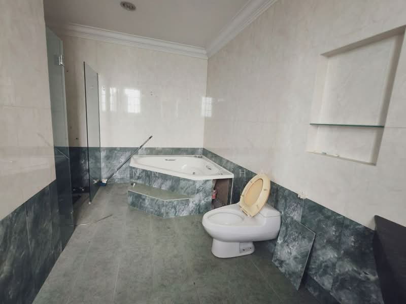 Bungalow for Sale in Kampung Mohd Amin (Johor Bahru) - Annie Chai - PropertyGuru.com.my