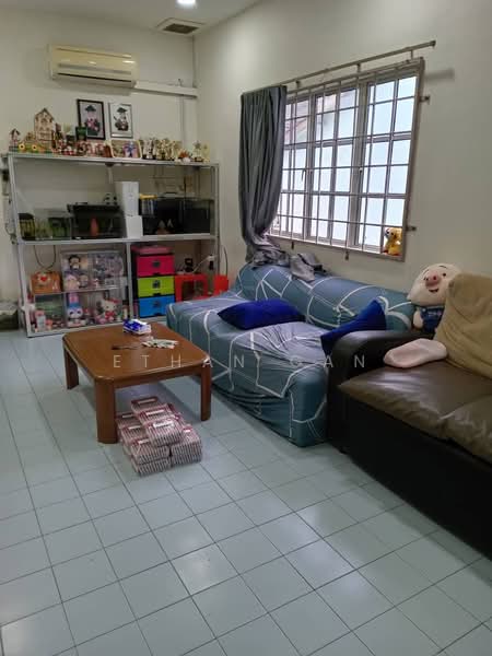 1-storey Terraced House for Sale in Taman Johor Jaya (Johor Bahru) - Ethan Gan - Living Room - PropertyGuru.com.my