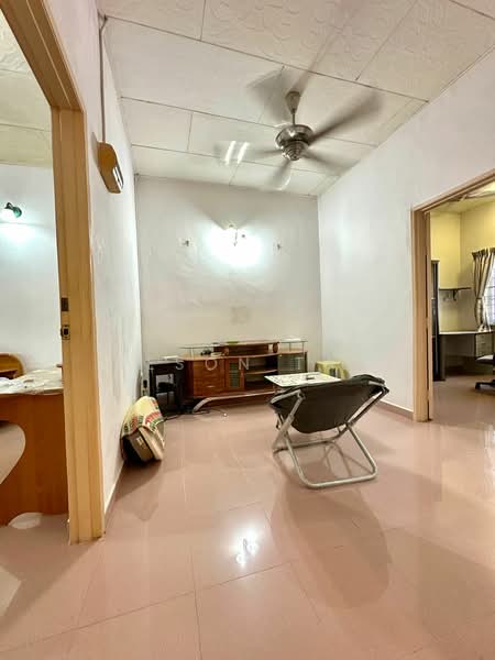 2-storey Terraced House for Sale in Taman Bukit Katil Indah (Bukit Katil) - Elson Tay - Living Room - PropertyGuru.com.my