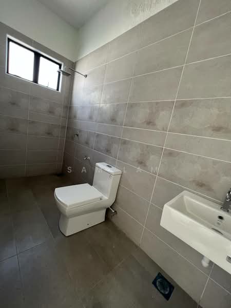 Semi-Detached House for Sale in Panorama Lapangan Perdana (Ipoh) - Sam Lam - Bathroom - PropertyGuru.com.my