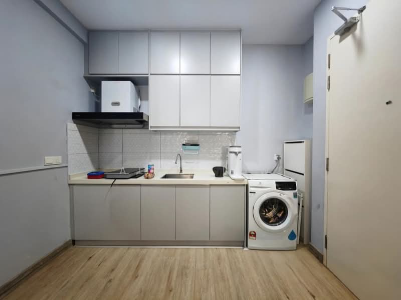 Lexa Residence @ The Quartz WM untuk Untuk Dijual - RM 490,000, Apr 2026 - Kitchen - PropertyGuru.com.my