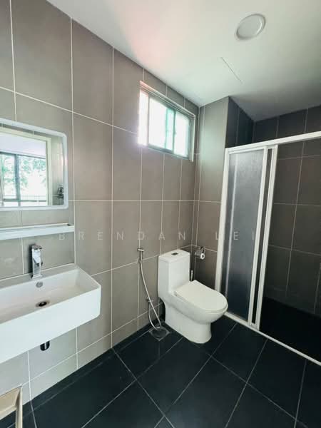 Greenfield Residence untuk Untuk Disewa - RM 4,000 /bulan, Apr 2026 - Bathroom - PropertyGuru.com.my