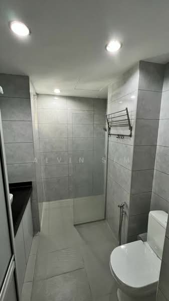 Apartment for Rent at Mawar Apartment - Alvin Sim - Bathroom - PropertyGuru.com.my