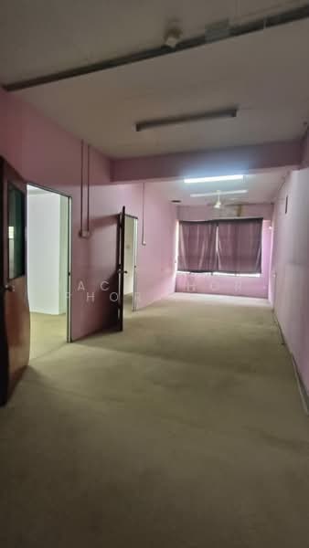 Shop / Office for Rent in Bandar Bukit Raja (Klang) - Jack Khor Phor Jiing - Interior - PropertyGuru.com.my