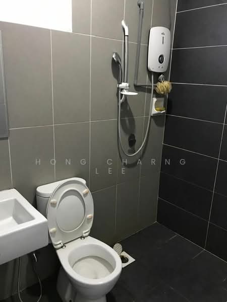 Service Residence for Rent at Skysuites @ Meldrum Hills - Hong Charng Lee - Bathroom - PropertyGuru.com.my