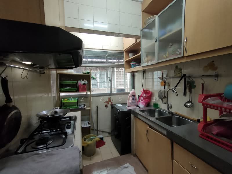 Apartment for Sale at saujana apartment - Aziz Saad - Kitchen - PropertyGuru.com.my