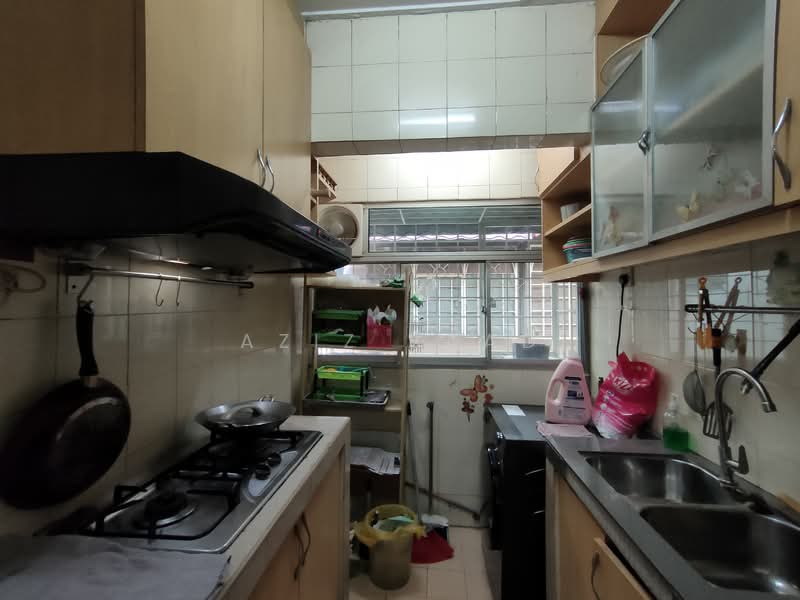 Apartment for Sale at saujana apartment - Aziz Saad - Kitchen - PropertyGuru.com.my