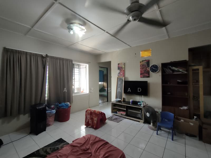 Apartment for Sale at saujana apartment - Aziz Saad - Living Room - PropertyGuru.com.my