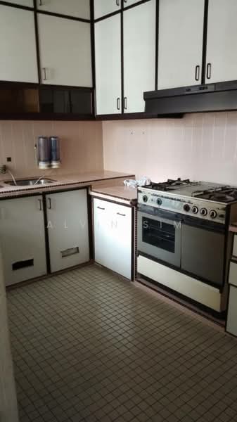 Apartment for Rent at Mawar Apartment - Alvin Sim - Kitchen - PropertyGuru.com.my