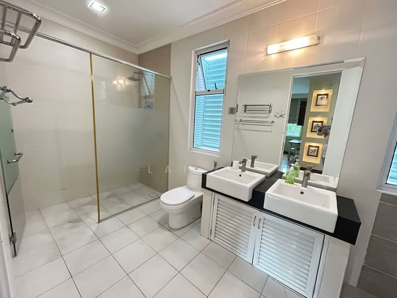 Bungalow for Sale in Putra Heights (Subang Jaya) - Lai YK - Bathroom - PropertyGuru.com.my