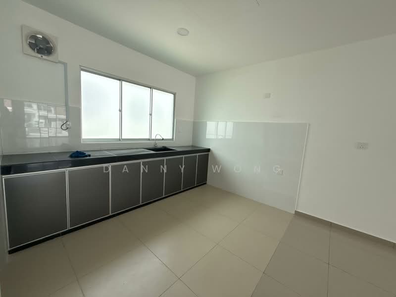 Rumah Teres 2 Tingkat untuk Disewa di Bandar Gamuda Gardens (Rawang) - Danny Wong - Kitchen - PropertyGuru.com.my