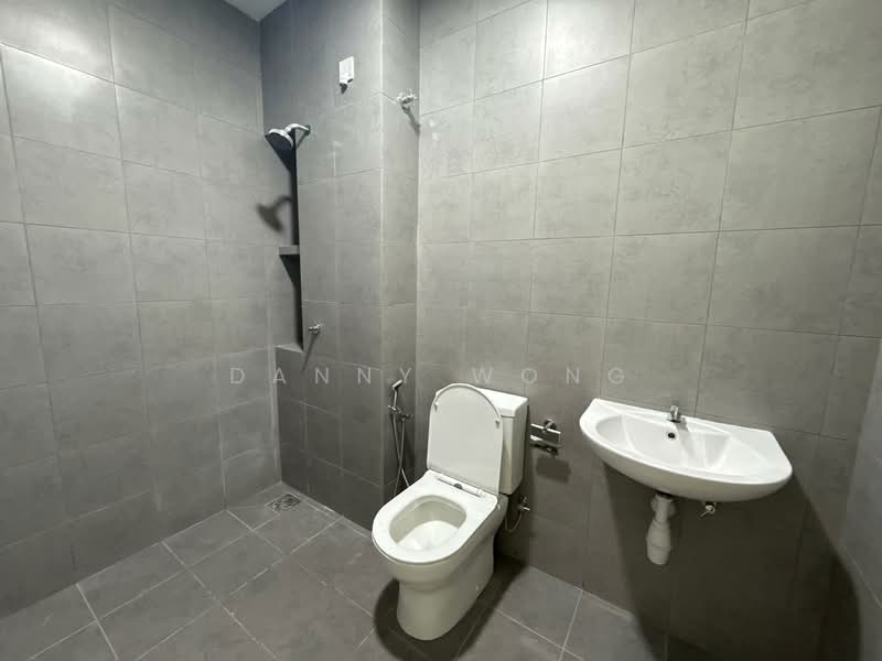 Rumah Teres 2 Tingkat untuk Disewa di Bandar Gamuda Gardens (Rawang) - Danny Wong - Bathroom - PropertyGuru.com.my