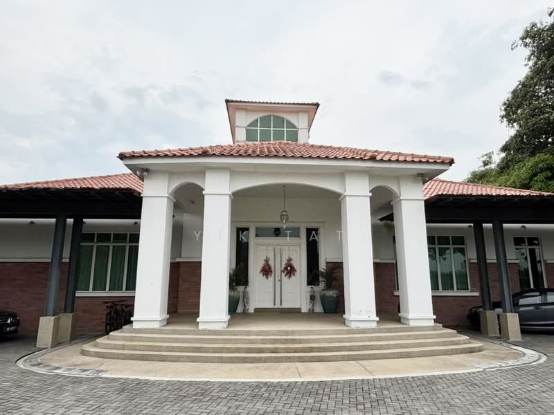 Bungalow for Sale in Leisure Farm (Gelang Patah) - Yik Tat - Exterior - PropertyGuru.com.my