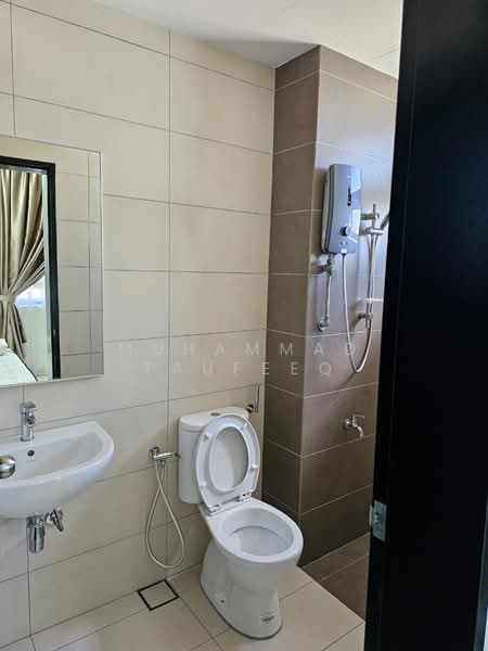 Condominium for Rent at Setia Seraya Residences - Muhammad Taufeeq - Bathroom - PropertyGuru.com.my