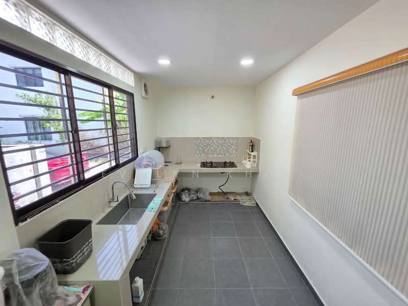 2-storey Terraced House for Sale in Saujana Rawang (Rawang) - Evelyn Khoo - Kitchen - PropertyGuru.com.my