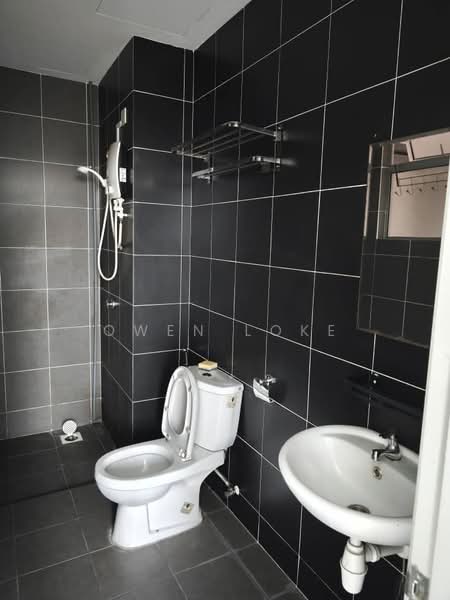 Servis Apartment untuk Disewa di The Zizz @ Damansara North - Owen Loke - Bathroom - PropertyGuru.com.my