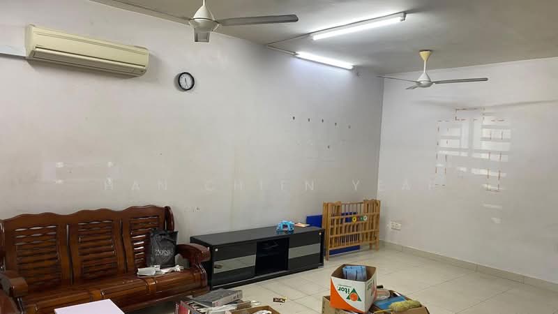 2-storey Terraced House for Sale in Taman Seri Impian (Bukit Mertajam) - Han Chien Yeap - Living Room - PropertyGuru.com.my