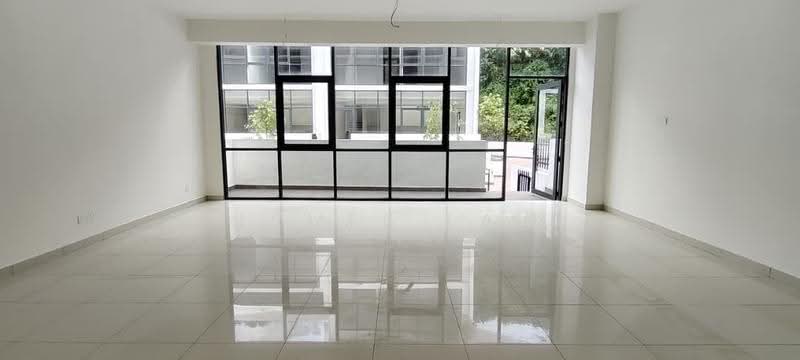 4-storey Terraced House for Sale in Damansara Perdana (Selangor) - James Law - Main living hall - PropertyGuru.com.my