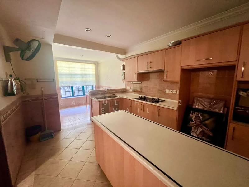 2-storey Terraced House for Sale in Petaling Jaya (Selangor) - Saiful Hafiz Ismail - Kitchen - PropertyGuru.com.my