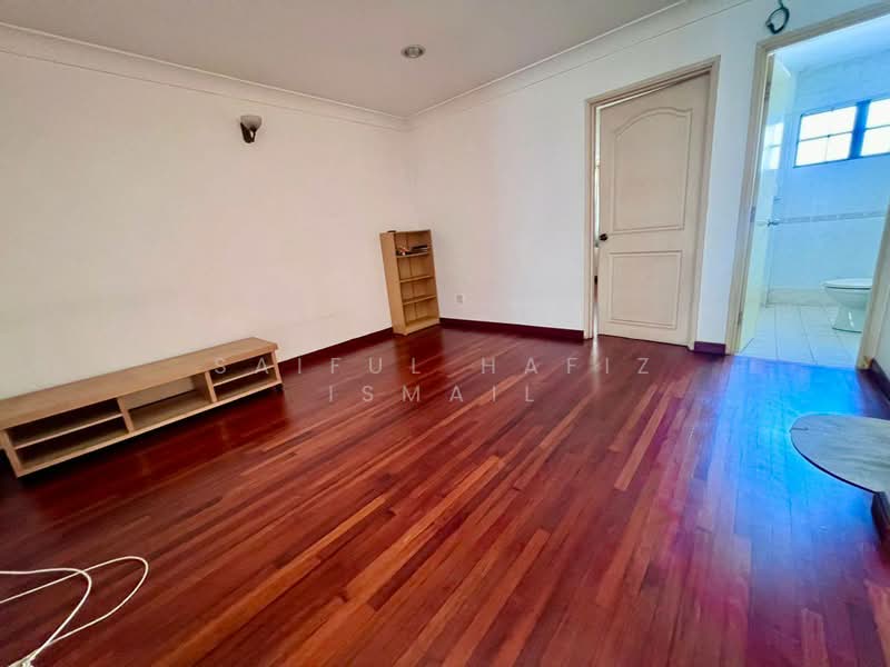 2-storey Terraced House for Sale in Petaling Jaya (Selangor) - Saiful Hafiz Ismail - Living Room - PropertyGuru.com.my