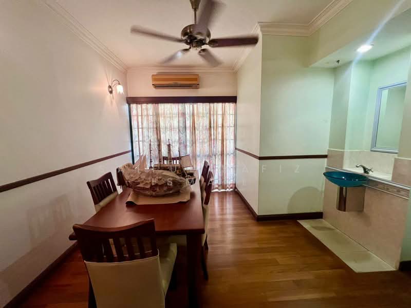 2-storey Terraced House for Sale in Petaling Jaya (Selangor) - Saiful Hafiz Ismail - Dining Room - PropertyGuru.com.my