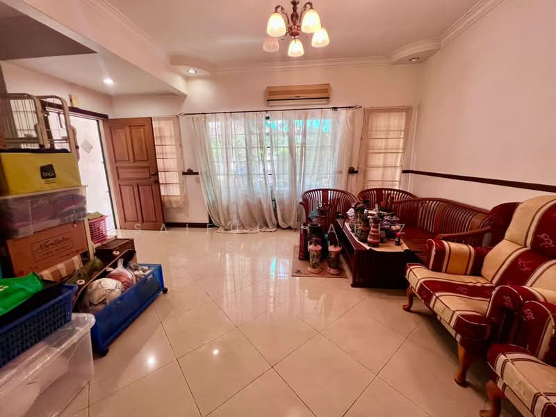2-storey Terraced House for Sale in Petaling Jaya (Selangor) - Saiful Hafiz Ismail - Living Room - PropertyGuru.com.my