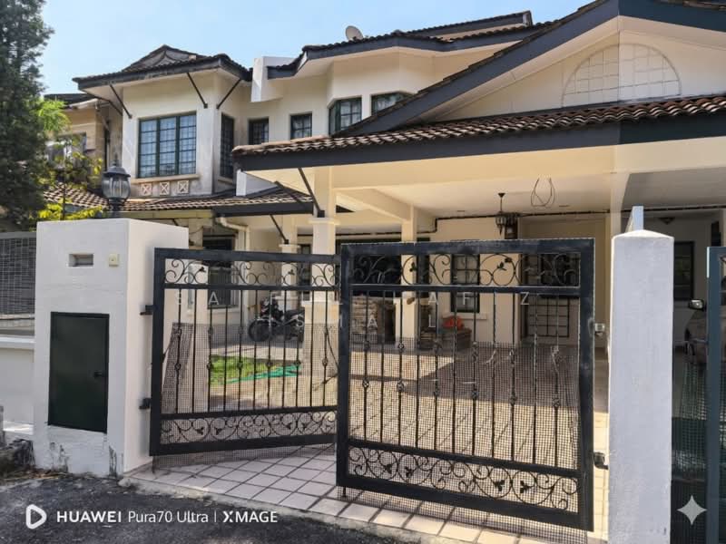 2-storey Terraced House for Sale in Petaling Jaya (Selangor) - Saiful Hafiz Ismail - Exterior - PropertyGuru.com.my